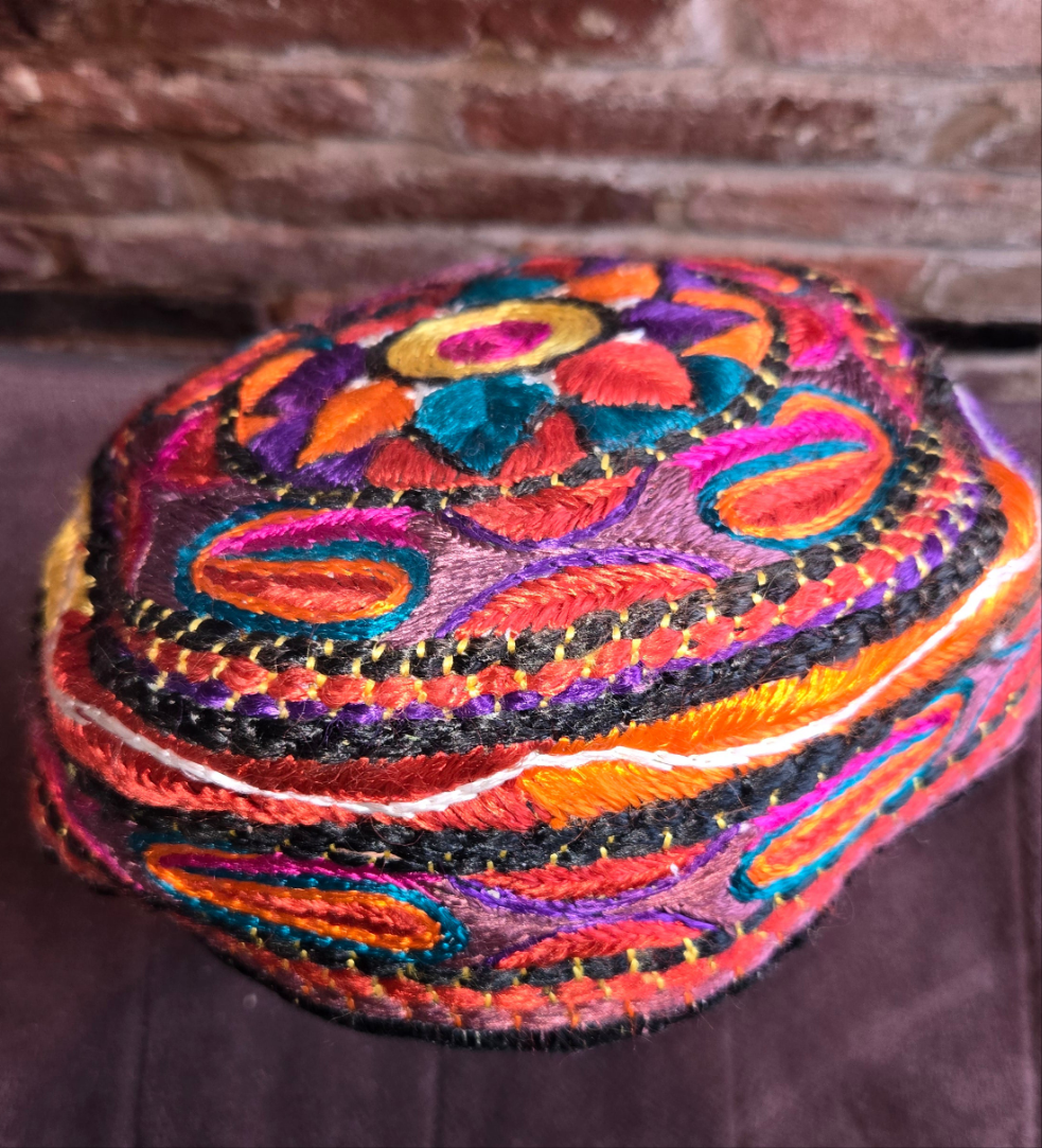 Multicolor cap