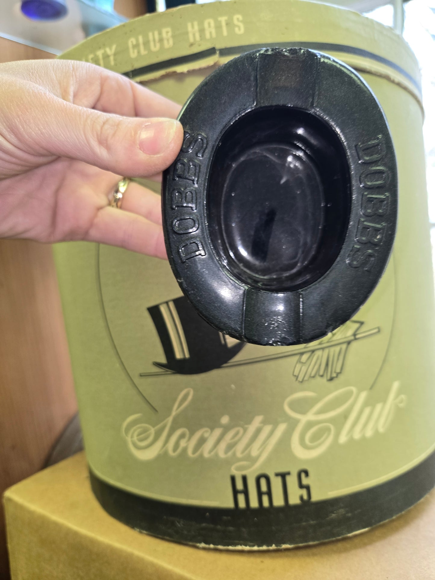 Dobbs Hat Company Ash Tray