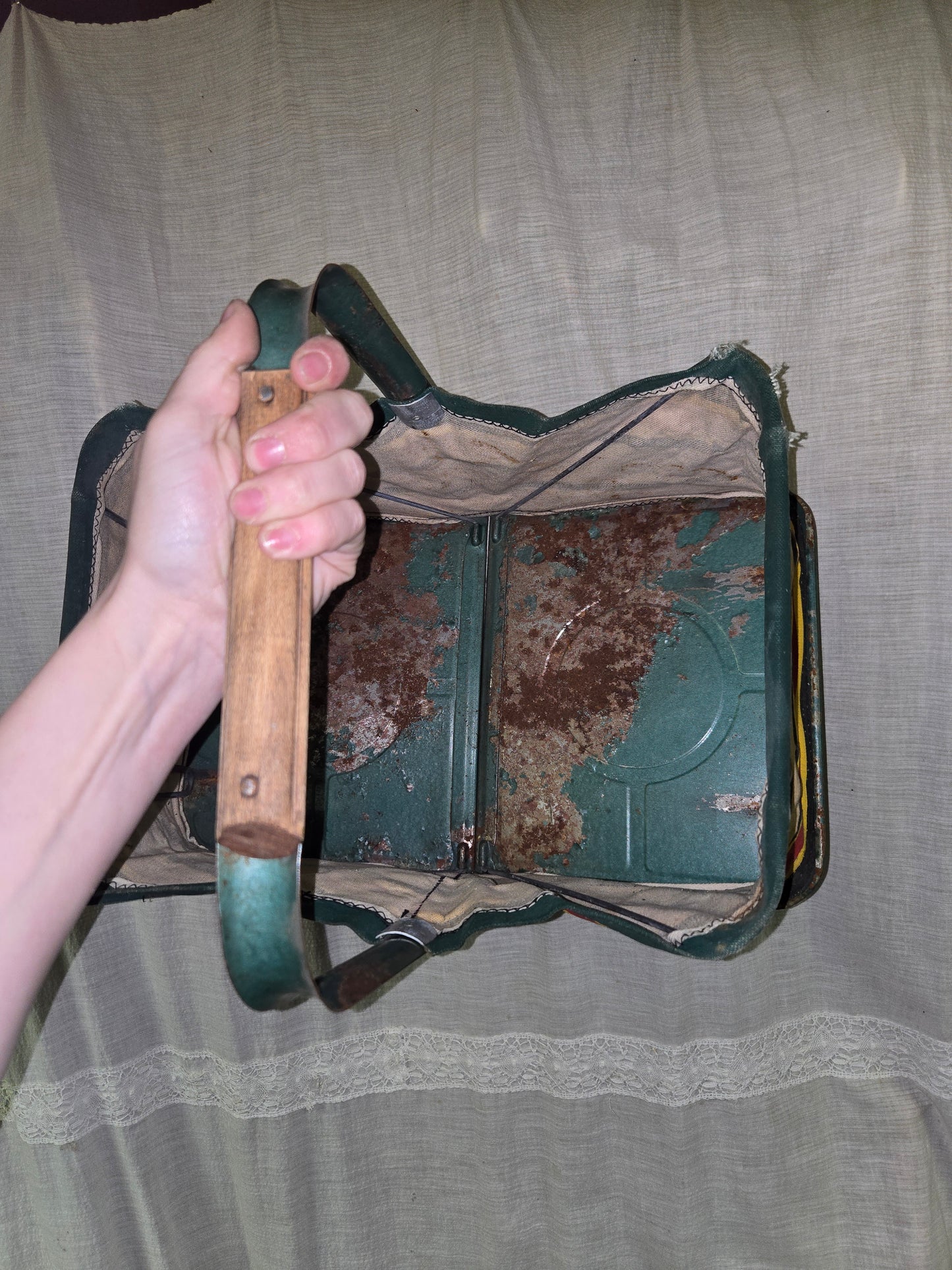 1950's shopping basket